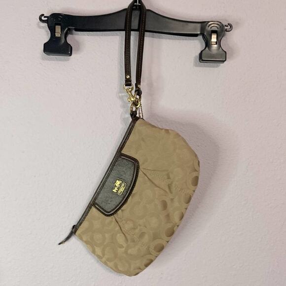 Coach Women Brown Logo Wristlet - Picture 1 of 11